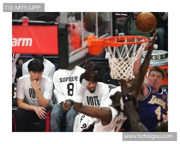 湖人对战开拓者精彩回放视频分析与赛后点评全记录 湖人对战开拓者精彩回放视频分析与赛后点评全记录